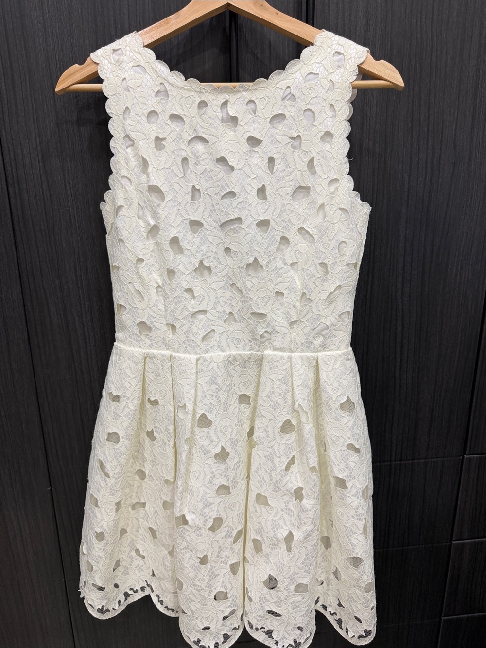 Girls' White Lace Formal Dress